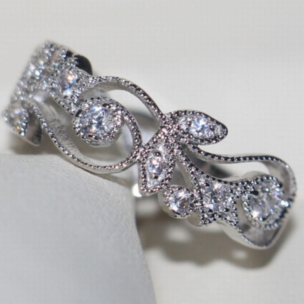 White Gold Fill Clear Crystal CZ Band Fashion Ring Silver Tone New